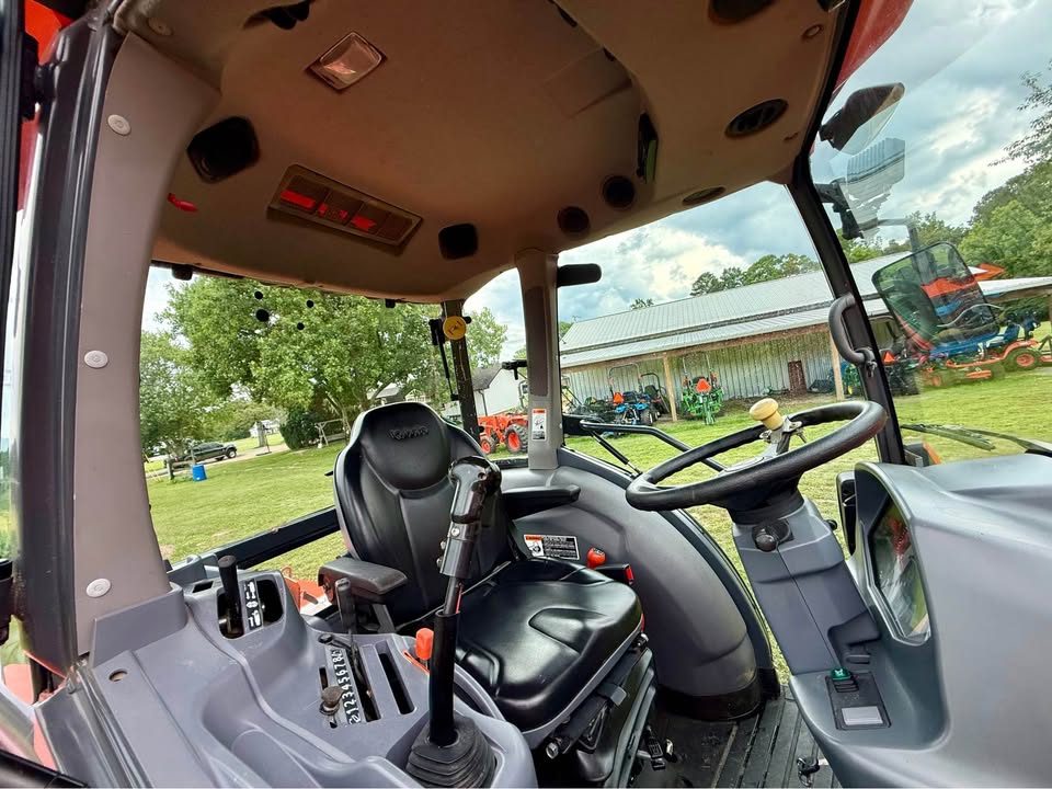 2021 Kubota L3560 Limited Edition photo 2